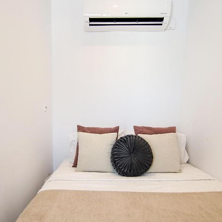 파포스 Phaedrus Living - Seaside Luxury Flat Harbour 109 아파트 외부 사진