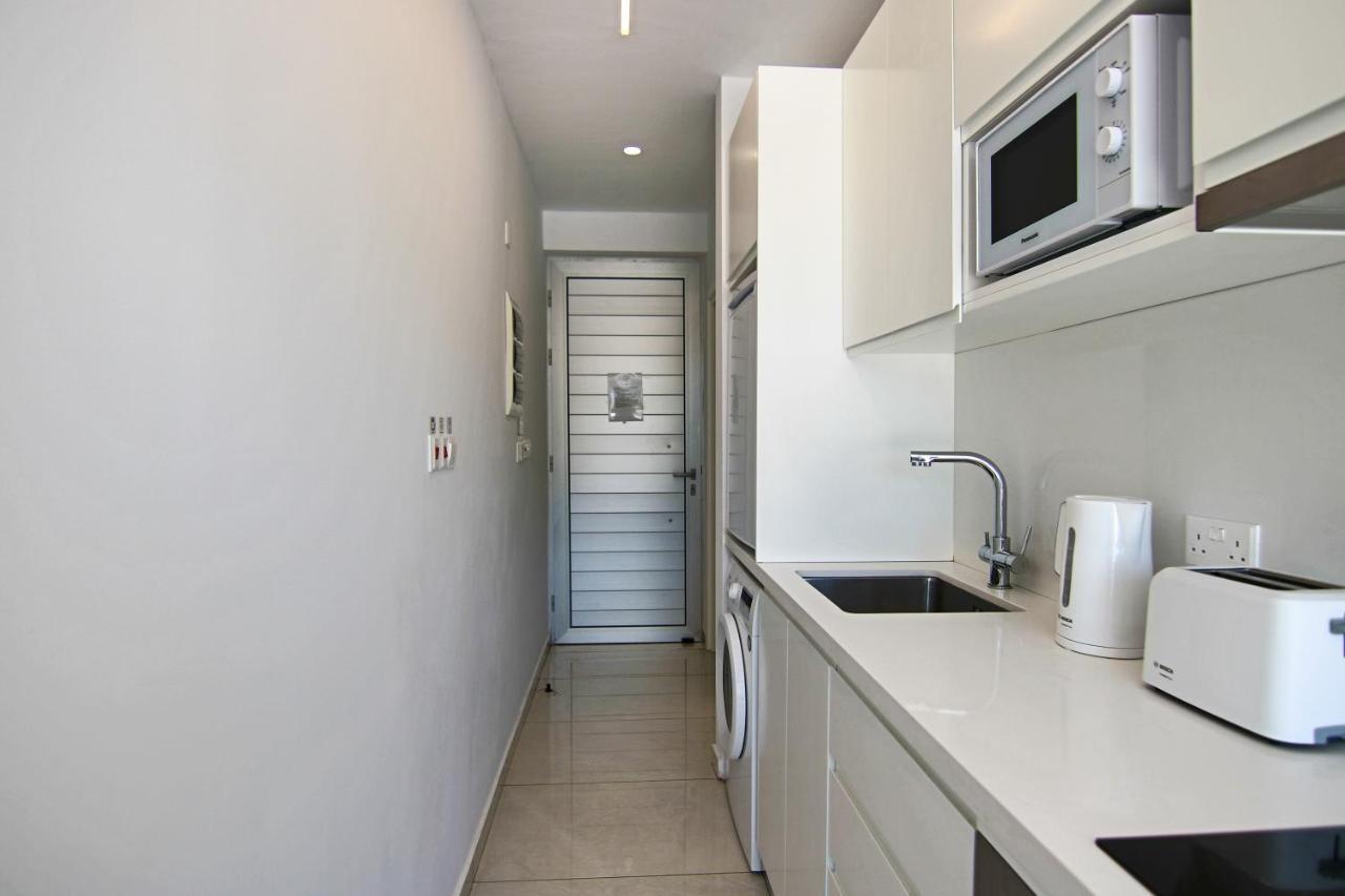 파포스 Phaedrus Living - Seaside Luxury Flat Harbour 109 아파트 외부 사진